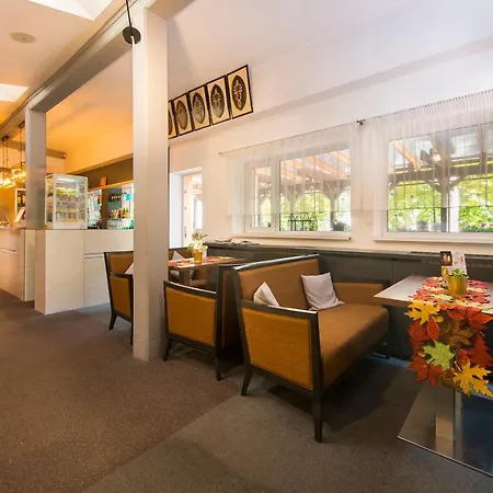 Kupelne Domceky - Kupele Smerdzonka 2*