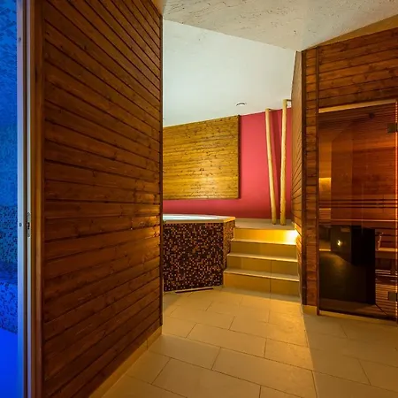 Kupelne Domceky - Kupele Smerdzonka