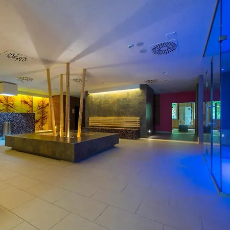 Kupelne Domceky - Kupele Smerdzonka 2* Červený Kláštor