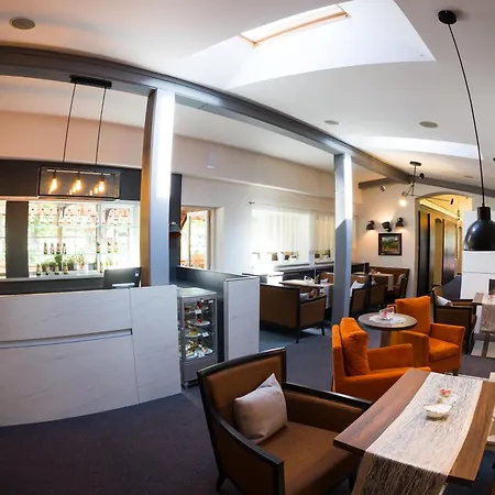 Kupelne Domceky - Kupele Smerdzonka Üdülőközpont Červený Kláštor