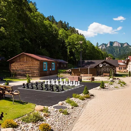 Üdülőközpont Kupelne Domceky - Kupele Smerdzonka Červený Kláštor