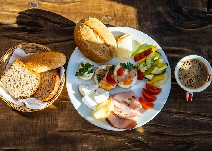 Kupelne Domceky - Kupele Cerveny Klastor Smerdzonka Resort Cerveny Klastor