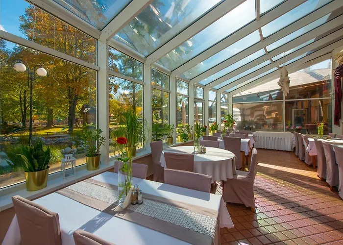 Resort Kupelne Domceky - Kupele Cerveny Klastor Smerdzonka