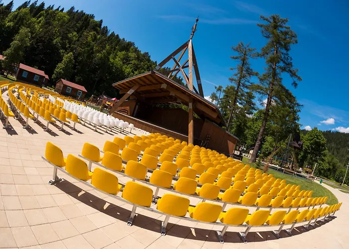 Kupelne Domceky - Kupele Cerveny Klastor Smerdzonka Resort